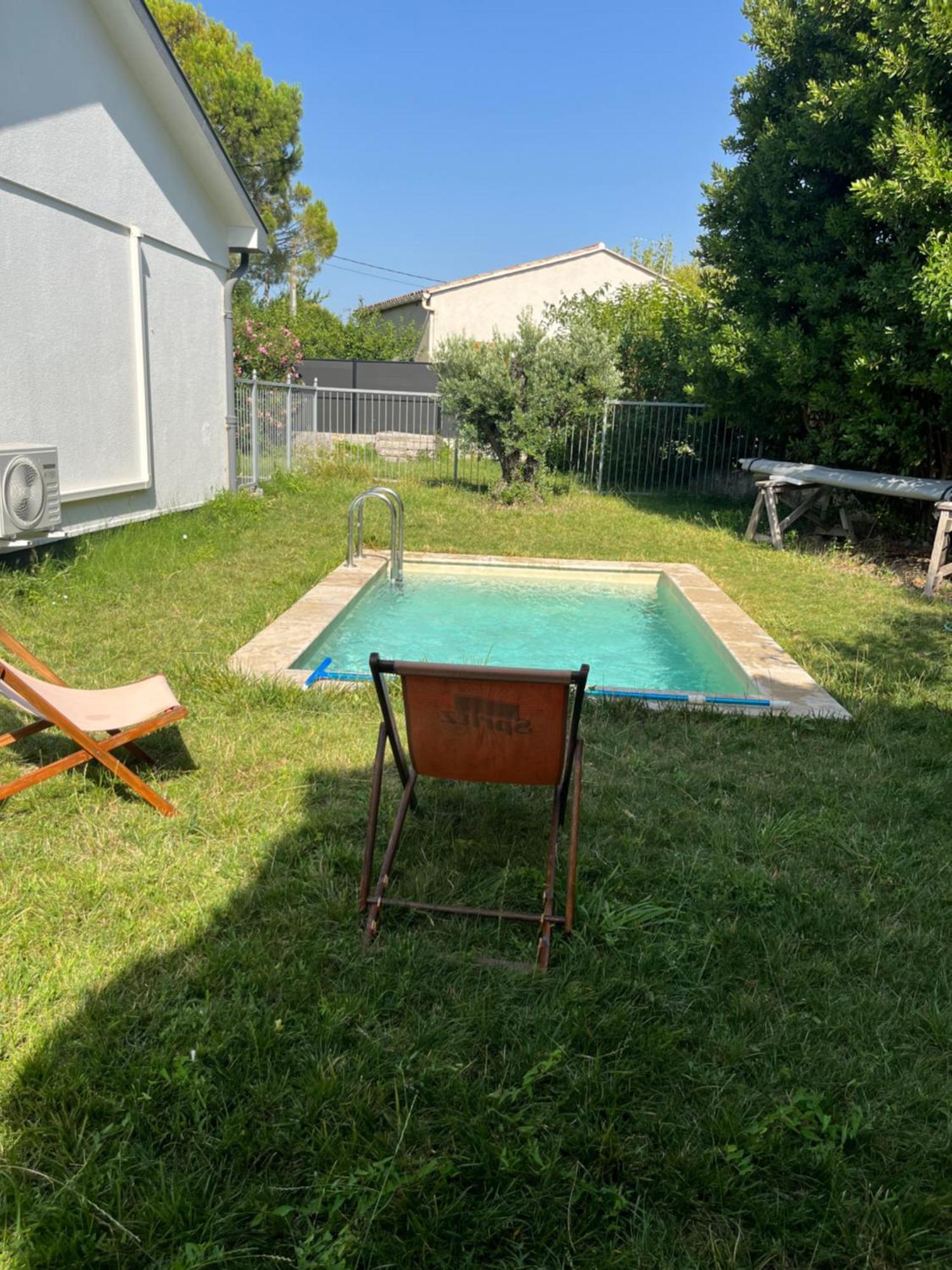 Villa Chaton L'Isle-sur-la-Sorgue Bagian luar foto